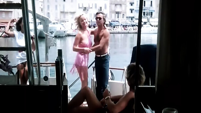 Vintage Francouzské Porno: The Heat Of St Tropez