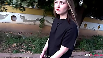 Cel Mai Bun Blowjob Din Lume: Anya Își Umple Gura De Plăcere