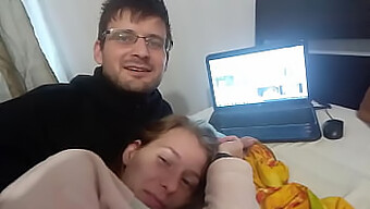 Potvrdzujúce Video S Overovacou Značkou